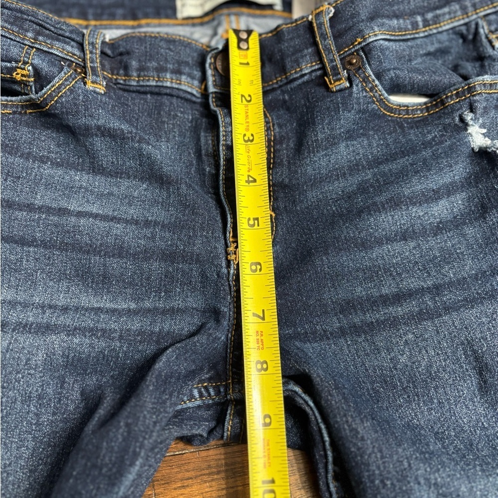 Women’s like new Abercrombie and Finch skinny jeans - Picture 3 of 4